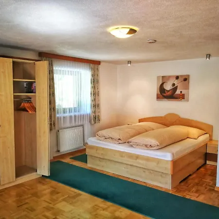 Gwercherwirt Guest house *
